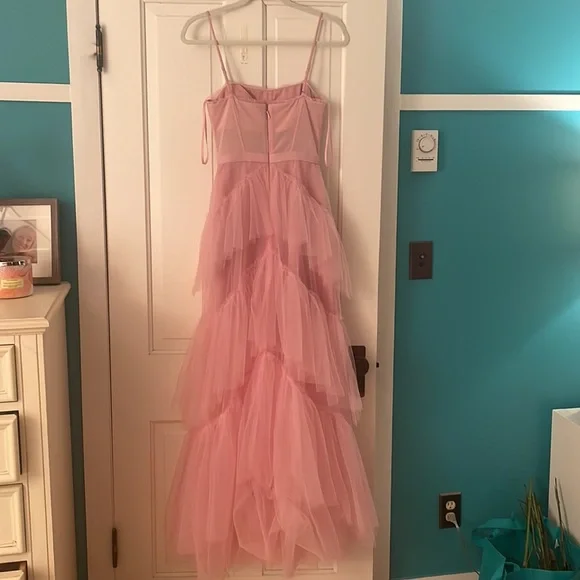 Pink prom dress, worn once. Bought from bloomingdale's - joarbit.com Pink prom dress, worn once. Bought from bloomingdale's - joarbit.com